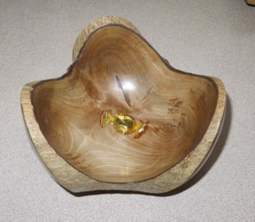 Live edge bowl by Dean Carter